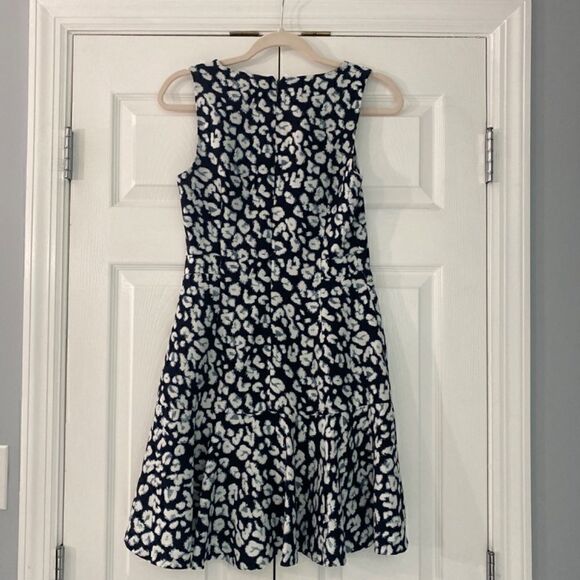 Banana Republic sleeveless dress with bottom ruffle - Picture 2 of 6